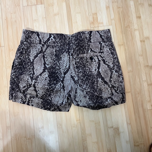 snakeskin BCBGMaxAzaria shorts - Picture 3 of 6